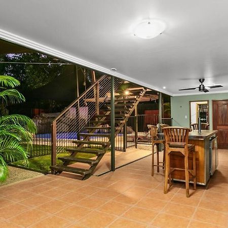Villa Oasis, In Leafy Whitfield. à Edge Hill Extérieur photo
